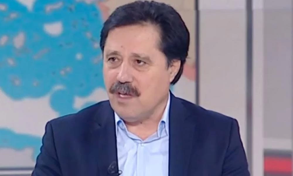 Σάββας Καλεντερίδης: "Έφαγε" ξύλο ο Τσαβούσογλου από τον Δένδια